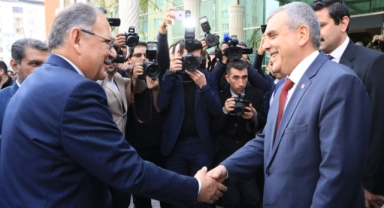 Bakan Özhaseki, Beyazgül'ü ziyaret etti