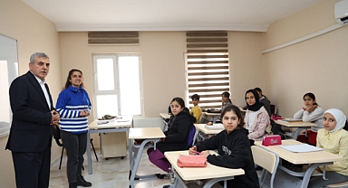 Beyazgül gençlerle buluştu