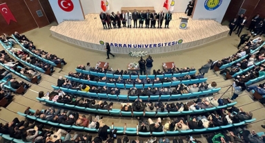 Harran Üniversitesinde 'akademik başarı ve ödül' töreni