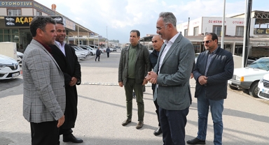 Mehmet Kuş oto galericilerin taleplerini dinledi