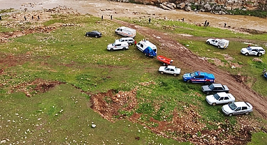 Şanlıurfa'da derede suya kapılan çocuk 6 gündür aranıyor