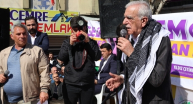 Siverek'te konuşan Ahmet Türk'ten ağa ve şeyh göndermesi