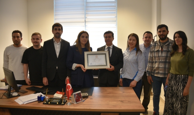 Siverek Belediye Başkanı Bucak, mazbatasını aldı