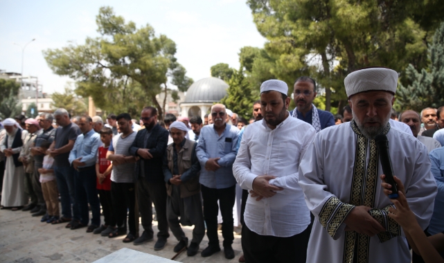 İsrail saldırılarında hayatını kaybedenler için Şanlıurfa'da gıyabi cenaze namazı kılındı