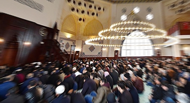 Şanlıurfa'da cuma hutbesinde madde bağımlıları için çağrı