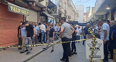 Şanlıurfa'da kuyumcuya silahlı saldırı: 2 kişi öldü, 1 kişi yaralandı
