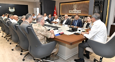 Şanlıurfa Valiliği elektrik kesintilerine çözüm arıyor