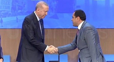 Birecik Belediye Başkanı Mehmet Begit resmen AK Parti'ye geçti
