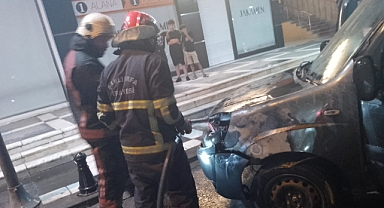 Şanlıurfa'da korkutan araç yangını