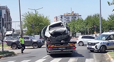 Şanlıurfa'nın ilçesinde zincirleme kaza: Yaralılar var