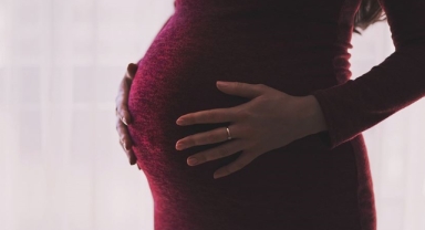 Bakanlık sezaryene karşı normal doğumu teşvik edecek