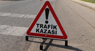 Şanlıurfa'da otomobil ile kamyonet çarpıştı: Yaralılar var