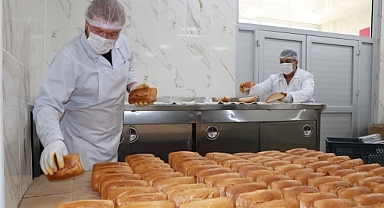 Haliliye Belediyesi yıllık 700 bin glutensiz ekmek üretiyor