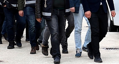 Şanlıurfa'da çeşitli suçlardan aranan 12 firari hükümlü yakalandı
