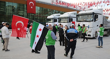 Şanlıurfa'dan Suriye'ye 5 tır insani yardım