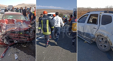 Şanlıurfa'da iki otomobil çarpıştı: Çok sayıda yaralı var