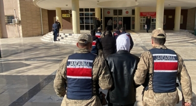 Şanlıurfa merkezli PKK/YPG operasyonunda 3 zanlı tutuklandı