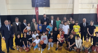 Gençlik ve Spor Bakanı Bak, Şanlıurfa'da gençlerle buluştu