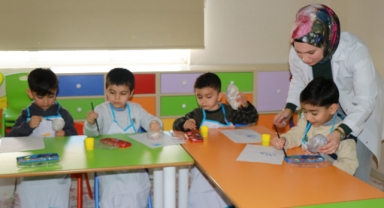 Haliliye'de kadınlar kurslarda meslek ediniyor