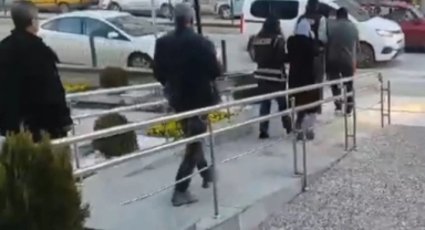 Sahte evrakla başkasına ait arsaları satmaya çalışan 4 kişi tutuklandı