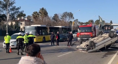 Şanlıurfa'da devrilen otomobildeki 5 kişi yaralandı