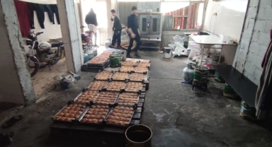 Şanlıurfa'da hijyen kurallarına uymayan tatlıcı mühürlendi