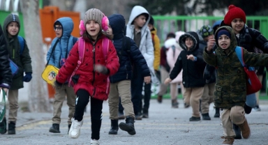 Yarıyıl tatilinin ardından ilk ders zili yarın çalacak