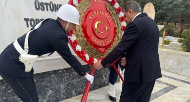 Çanakkale Deniz Zaferi'nin 110. yılı dolayısıyla törenler düzenlendi