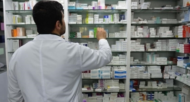 Eczacılar ilaç fiyat artışlarından aynı oranda yararlanacak