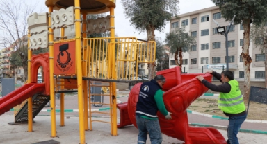 Haliliye Belediyesi, parklardaki bahar hazırlıklarını sürdürüyor
