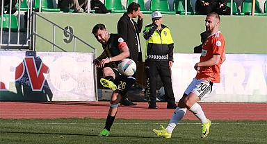 Şanlıurfaspor, düşme potasındaki Adanaspor'a sahasında mağlup oldu