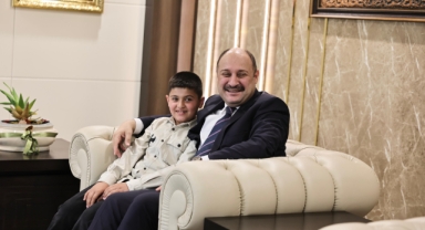 Başkan Gülpınar, öğrencileri makamında ağırladı