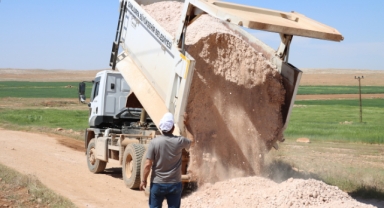 Büyükşehir'den Ceylanpınar'da yol yapım çalışması