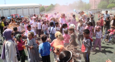 Büyükşehir'den Harranlı çocuklara 23 Nisan sürprizi