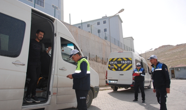 Büyükşehir okul servislerini denetledi