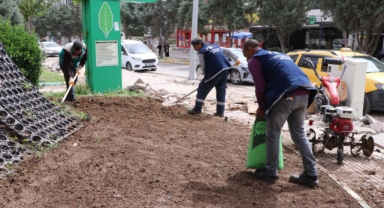 Haliliye'de parklar bahara hazırlanıyor