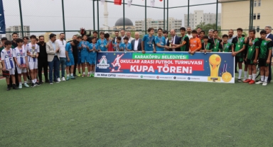 Karaköprü'de fair play örneği: Bir turnuva iki şampiyon