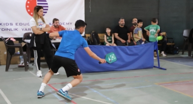 Karaköprü'de Pickleball turnuvası düzenleniyor
