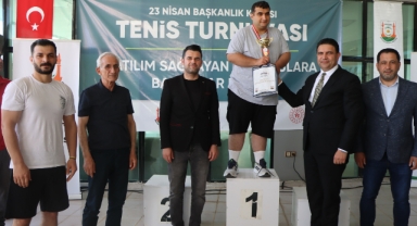 Şanlıurfa'da tenis turnuvasında ödüller sahiplerini buldu
