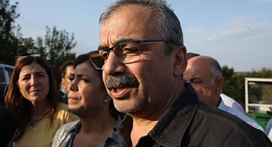 Sırrı Süreyya Önder kalp krizi geçirdi