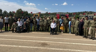 Engelli bireyler bir günlüğüne asker oldu