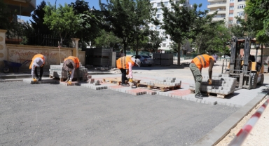 Karaköprü'de üstyapı çalışmaları devam ediyor