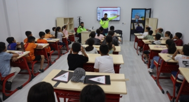 Şanlıurfa'da trafik haftasında geleceğin sürücülerine uygulamalı eğitim