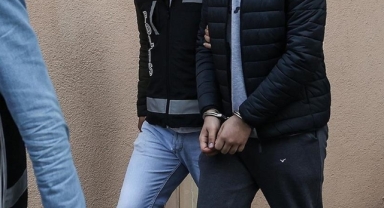 Şanlıurfa'da uyuşturucu ticaretinden aranan 2 şahıs yakalandı