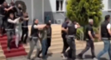 Şanlıurfa'da yağma ve tehdit iddiasıyla 9 zanlı tutuklandı