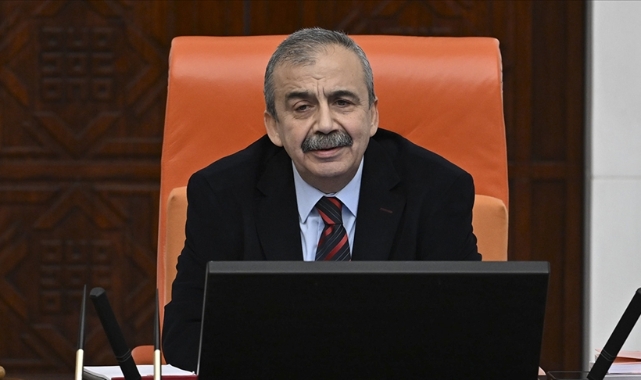 Sırrı Süreyya Önder hayatını kaybetti