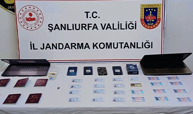 Suruç'ta sahte sürücü belgesi düzenleyen 4 kişi yakalandı