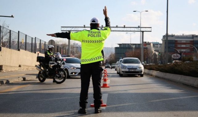 Sürücüler dikkat: Cezalar artıyor
