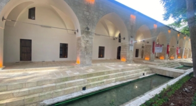 Tarihi Hasan Paşa Camii ibadete açıldı