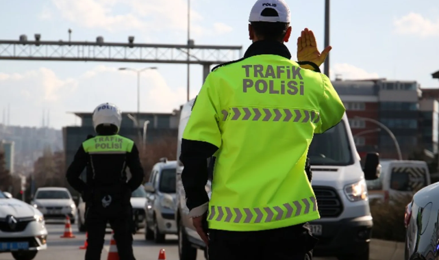 Trafikte kurallara uymayanlara yeni cezalar yolda